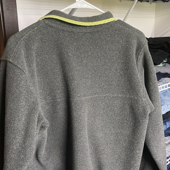 Patagonia Synchilla gray and lime green - Picture 3 of 3